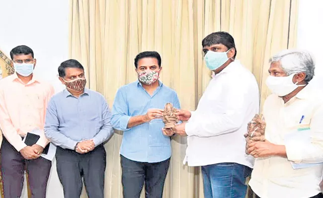 KTR Awareness on Eco Friendly Ganesh Statue - Sakshi