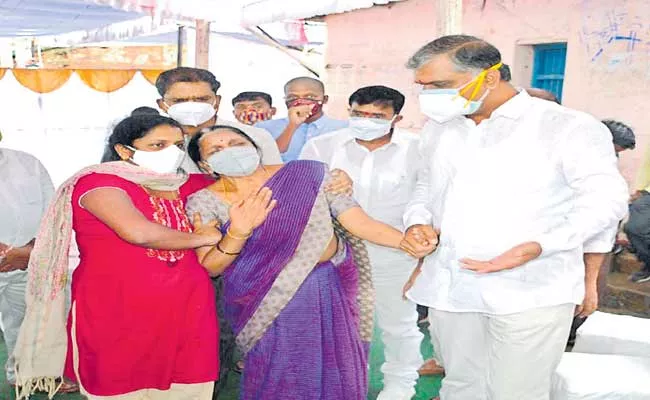 Harish Rao Attended For Ramalinga Reddy Mourning House - Sakshi