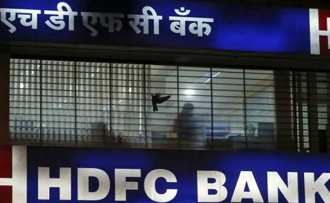  US based law firm to initiate class action lawsuit against HDFC Bank - Sakshi