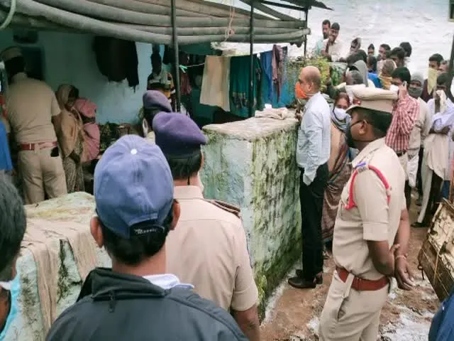 House Collapsed  In Mahabubnagar