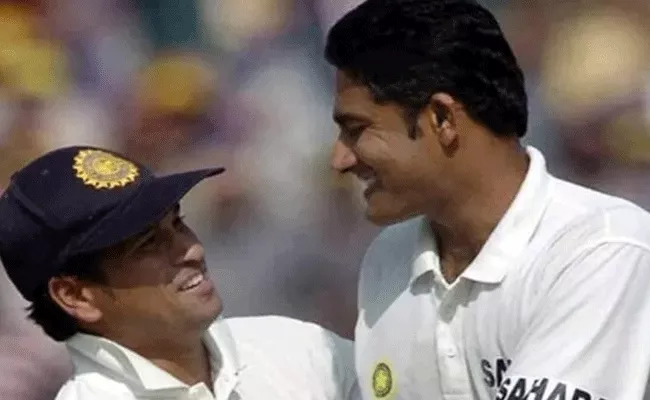 Anil Kumble Trolls Sachin Tendulkar On World Photography Day Post - Sakshi