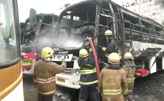 Fire Accident In Chennai Koyambedu bus stand - Sakshi