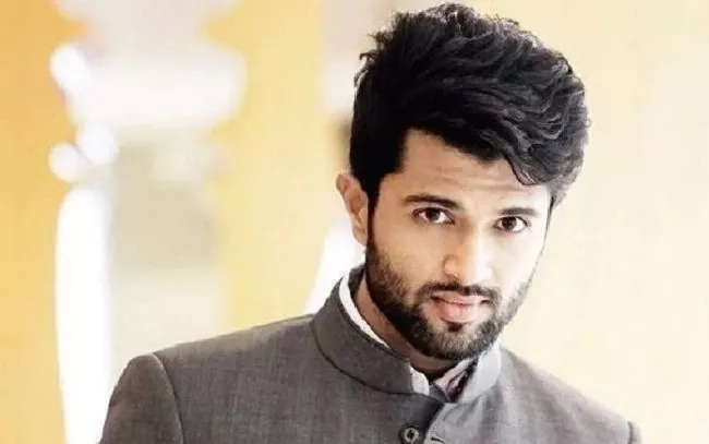 Vijay Devarakonda Chillout Mantra Photo Viral - Sakshi