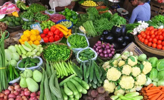 Vegetable Prices Increase In Hyderabad Market - Sakshi