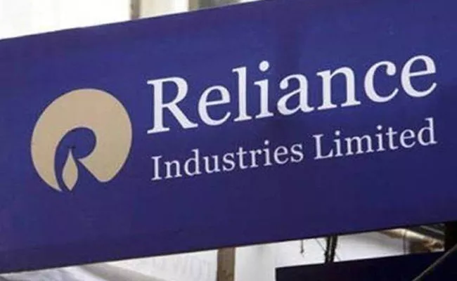 Reliance Buys Future Groups Businesses - Sakshi