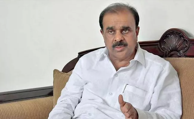 Anantha Venkatarami Reddy Complaint To Alla Nani Over Negligence Of Doctors' - Sakshi