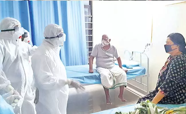 Etela Rajender Getting Information From Coronavirus Patient - Sakshi