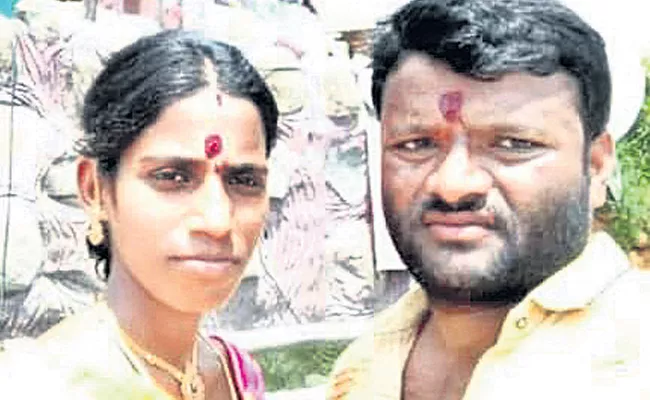 Former Couple Deceased With Current Shock in Medak - Sakshi