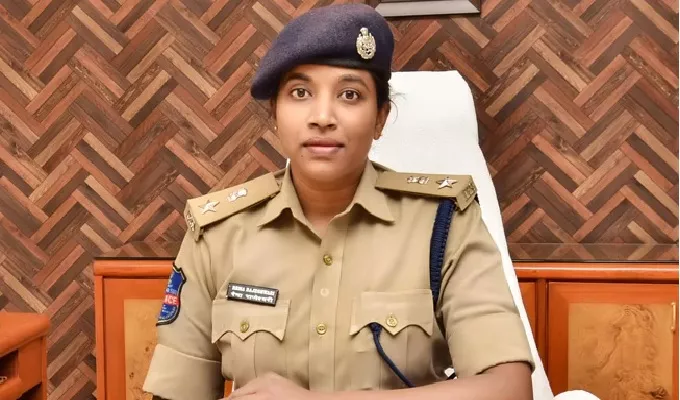 IPS Rema Rajeshwari Helped People During the Pandemic - Sakshi