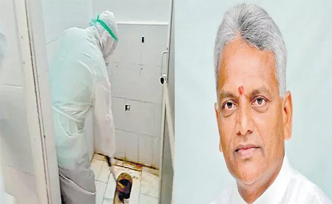 Puducherry Health Minister Malladi Krishna Rao Clean A Toilet - Sakshi