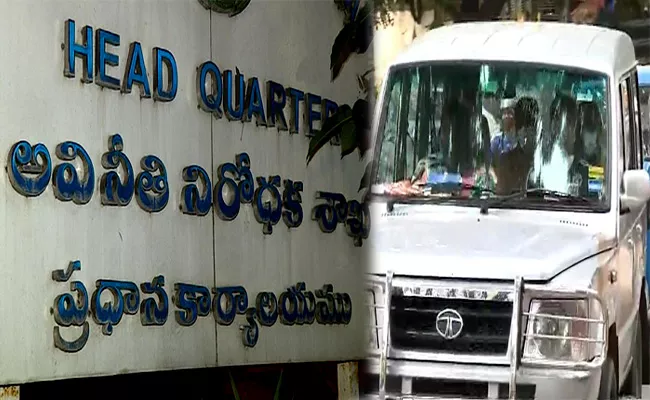 ACB  Officials Speed Up The Medak Case Investigation - Sakshi