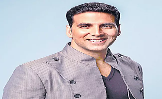 Akshay Kumar drinking cow urine daily - Sakshi