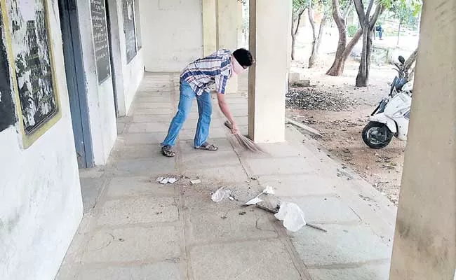 Teachers Cleaning The Government Schools At ZPHS Devanpally Telangana - Sakshi