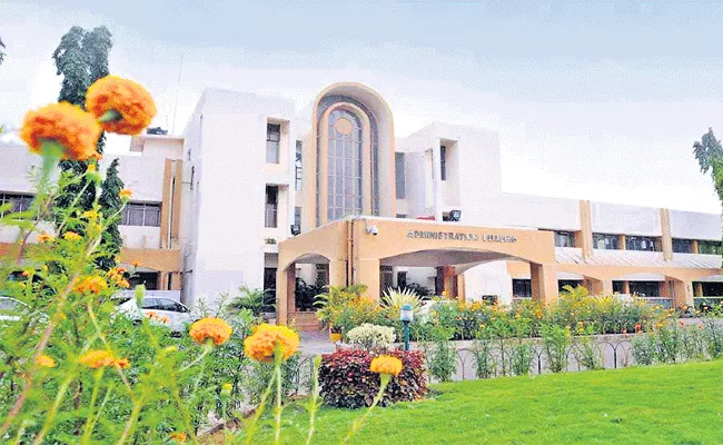 HCU Ranked Second In Outlooks Annual Ranking Of Universities - Sakshi