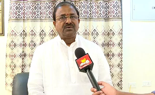 Somu Veerraju Talks In Press Meet Over Amaravati Lands Insider Trading - Sakshi