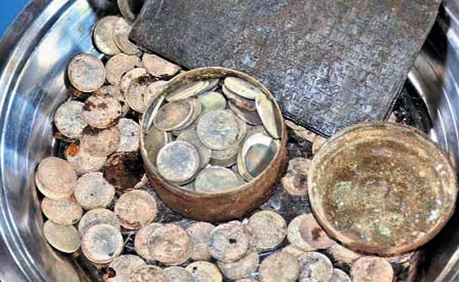 245 Ancient Silver Coins Found At Srisailam Temple In Andhra Pradesh - Sakshi