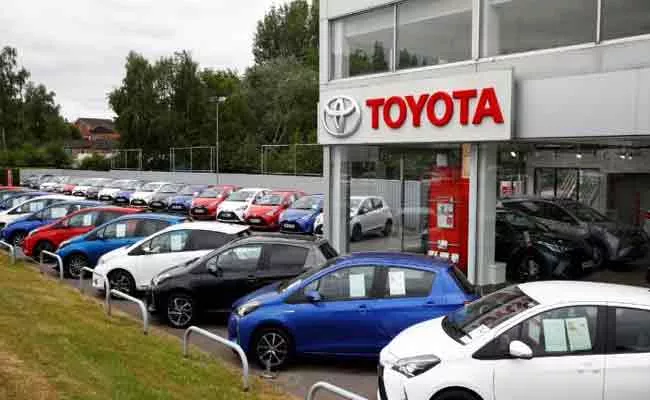 Toyota Planning To Invest Two Thousand Crores In India - Sakshi