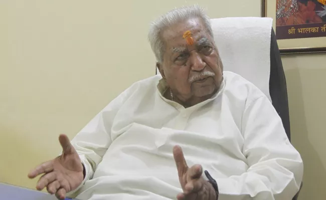 Former Gujarat CM Keshubhai Patel Tests Corona Positive - Sakshi