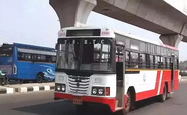 City Bus Services In Hyderabad Are In Dilemma - Sakshi