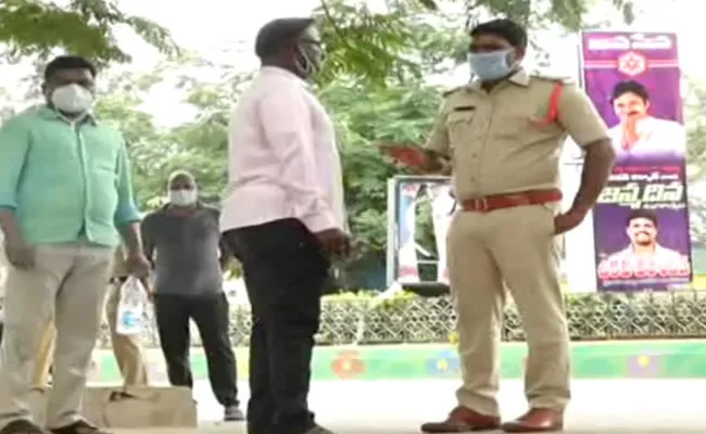 Head Constable Fires On Superintendent Of Police In Prakasam - Sakshi