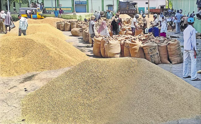 Grain Yield and Sales Is Started In Jangaon - Sakshi