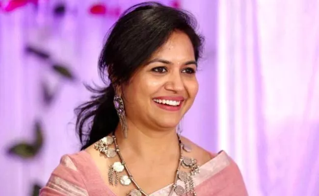 Singer Sunitha Gives Clarity On Bigg Boss 4 Telugu Rumors - Sakshi