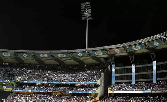 IPL 2020 Fake Crowd And Sound Memes Trending On Social Media - Sakshi