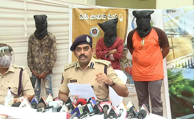 Three Arrested In Srikalahasti Statues Case - Sakshi