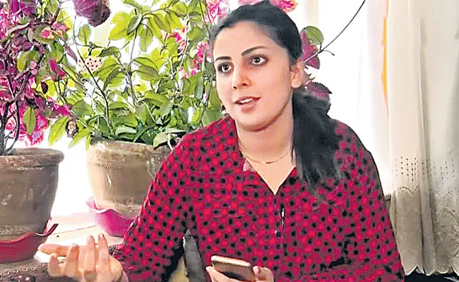 Laleh Usmani Fight For Mothers Name In ID In Afghanistan - Sakshi