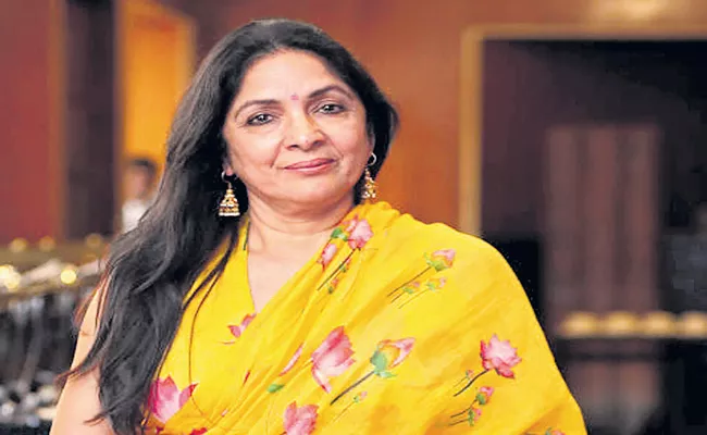 Neena Gupta pens her autobiography in lockdown - Sakshi