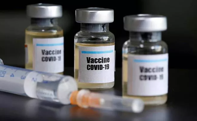 Russia starts public distribution of COVID-19 vaccine - Sakshi