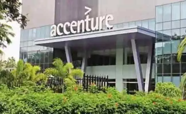 Accenture Offers Huge Payout To Resigning Staff - Sakshi