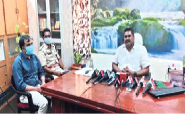 Registration Of Vehicles Fake Records Scam Bigger Than BS4 - Sakshi