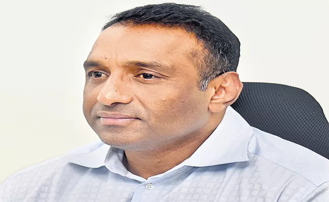 Mekapati Goutham Redd directed to formulate a new IT and electronic policy - Sakshi