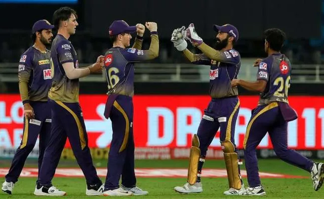 Rajasthan Getting Pressure To Reach Target Of 176 Against KKR - Sakshi