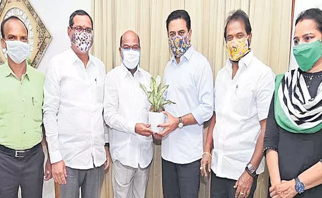 KTR Appreciates TNGO President Mamilla Rajender - Sakshi