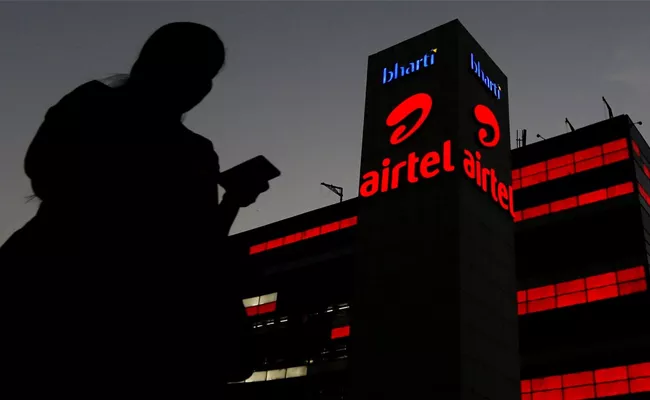 Airtel Offering Unlimited Data For Subscribers - Sakshi