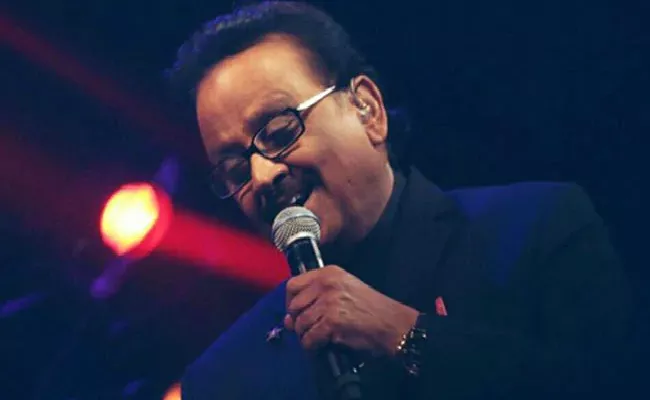 SP Balasubrahmanyam Tested for Corona Negative - Sakshi