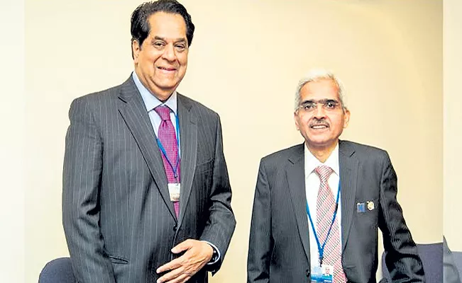 Kamath committee picks 26 sectors for loan restructuring - Sakshi