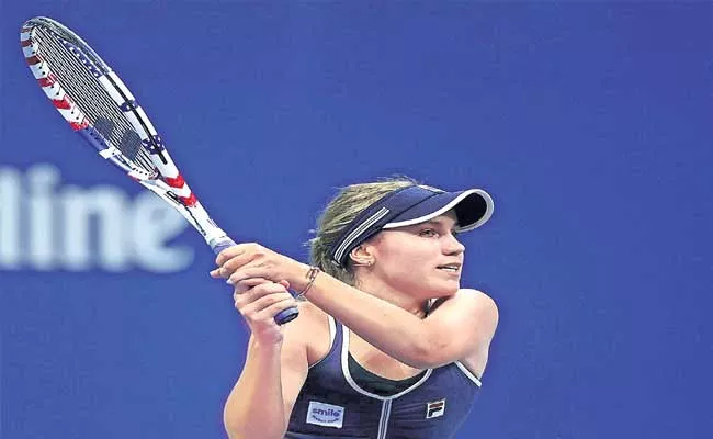 Sofia Kenin Crashes Out Of US Open - Sakshi