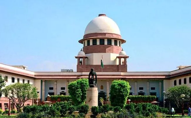 SC Stays Maratha Quota For Government Jobs - Sakshi