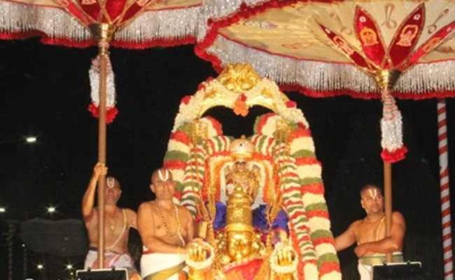 Today Pournami Garuda Seva In Tirumala - Sakshi