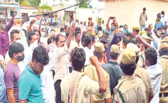 Nandi Wanaparthy Village People Protest Against Pharmacity - Sakshi