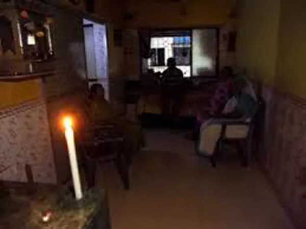 Major Power Outage In Mumbai - Sakshi