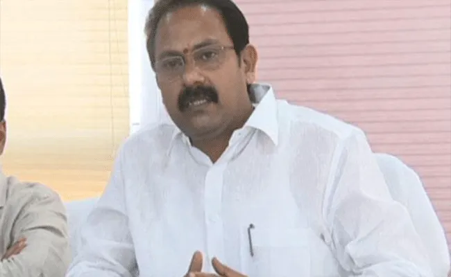 Deputy CM, HealthMinister Alla Nani Held Meeting on Heavy Rains - Sakshi