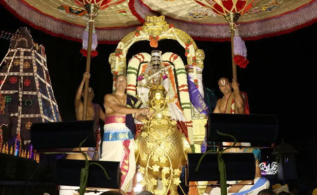 Lord Malayappa Swamy Blesses Devotees as Saraswathi On Golden Hamsa Vahana - Sakshi