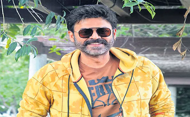 Victory Venkatesh Voiceover For Vishnu Manchu is Mosagallu - Sakshi