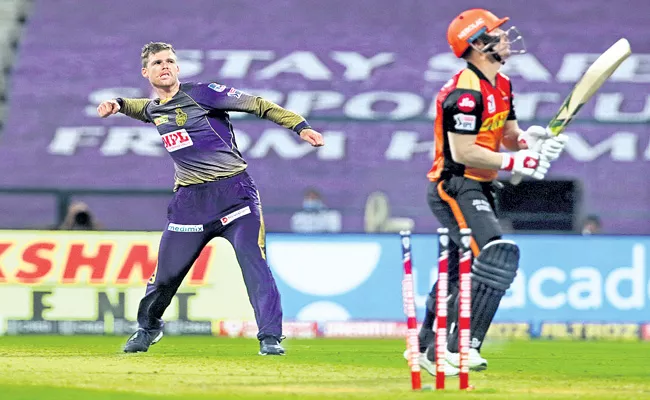 Kolkata Knight Riders beat Sunrisers Hyderabad in the Super Over  - Sakshi