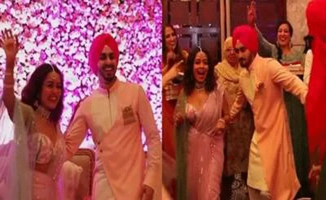 Neha Kakkar And Rohanpreet Singh Surprises Fans With Roka Video - Sakshi