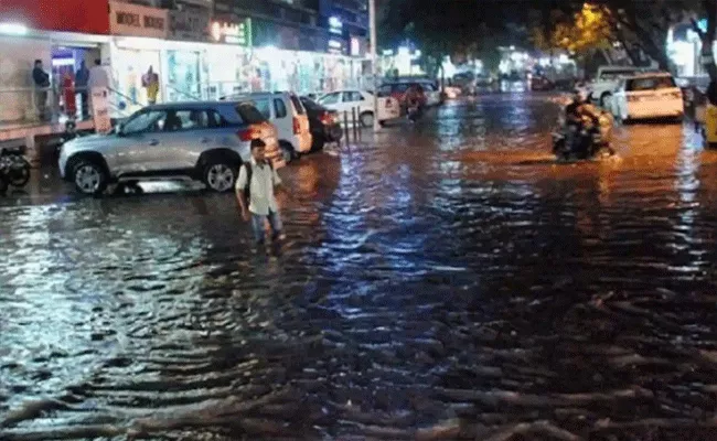 Canals in Hyderabad Over Flows in Hyderabad - Sakshi